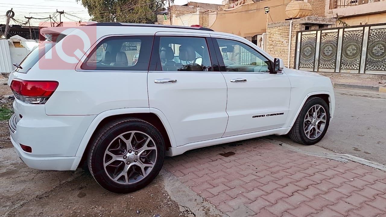 جيب جراند شيروكي